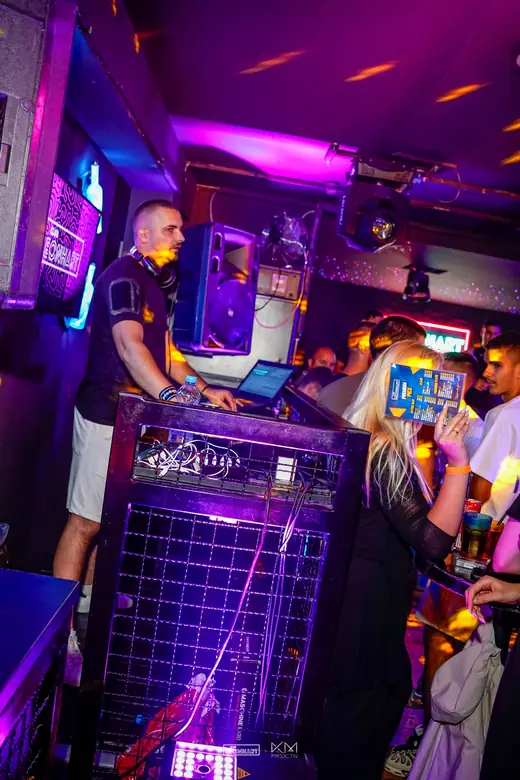 Galerija Club Leonhart